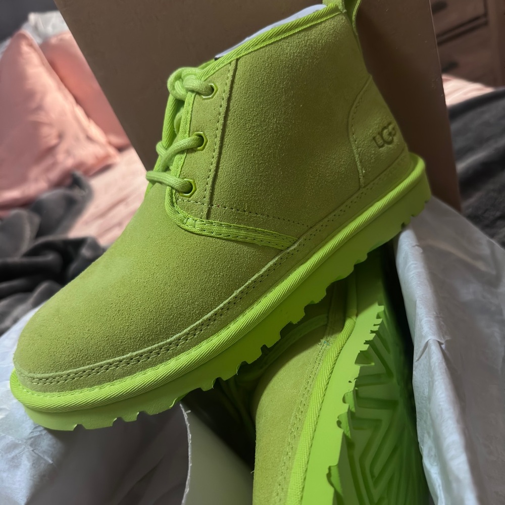 Ugg